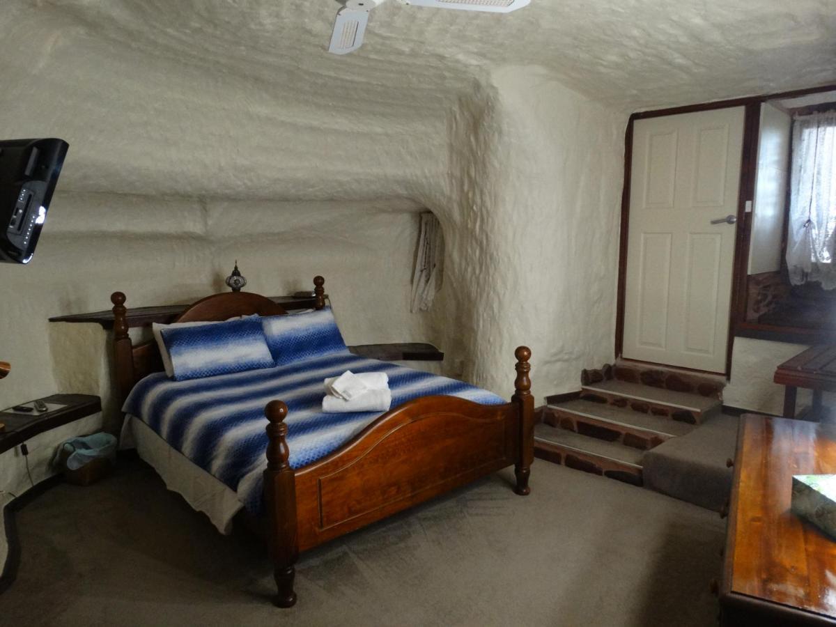 Di'S Place Coober Pedy Εξωτερικό φωτογραφία